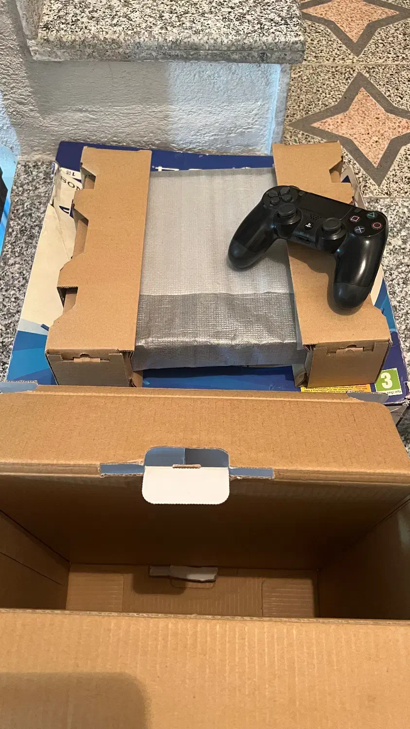 ps4 slim|کنسول، بازی ویدئویی و آنلاین|شیراز, شهرک نیروی انتظامی|دیوار