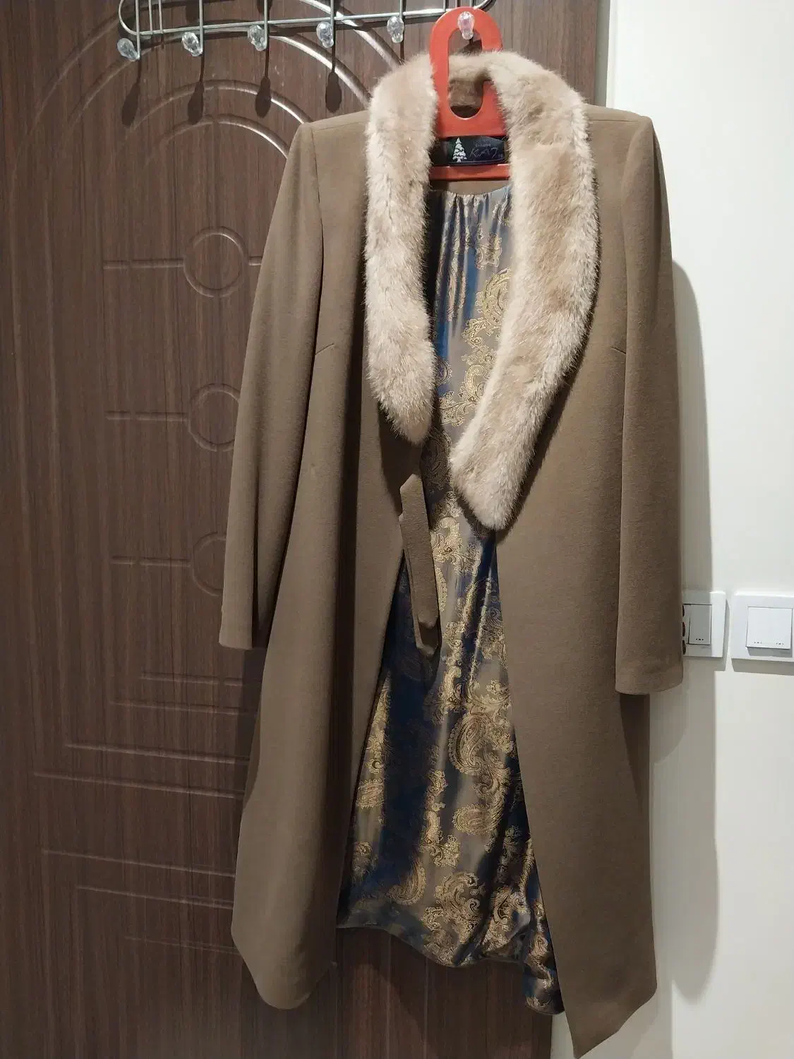 کت زمستانی فوتر نو|لباس|ری, سرتخت|دیوار