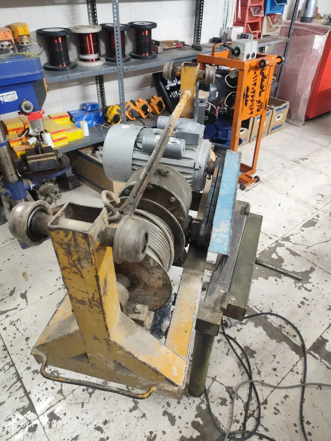 اجاره بالابر ساختمانی مخصوص چاه و...|خدمات پیشه و مهارت|کرج, کیانمهر|دیوار