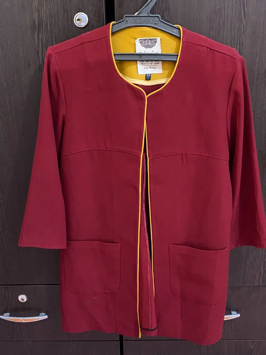 دوتا مانتو|لباس|دوگنبدان, |دیوار