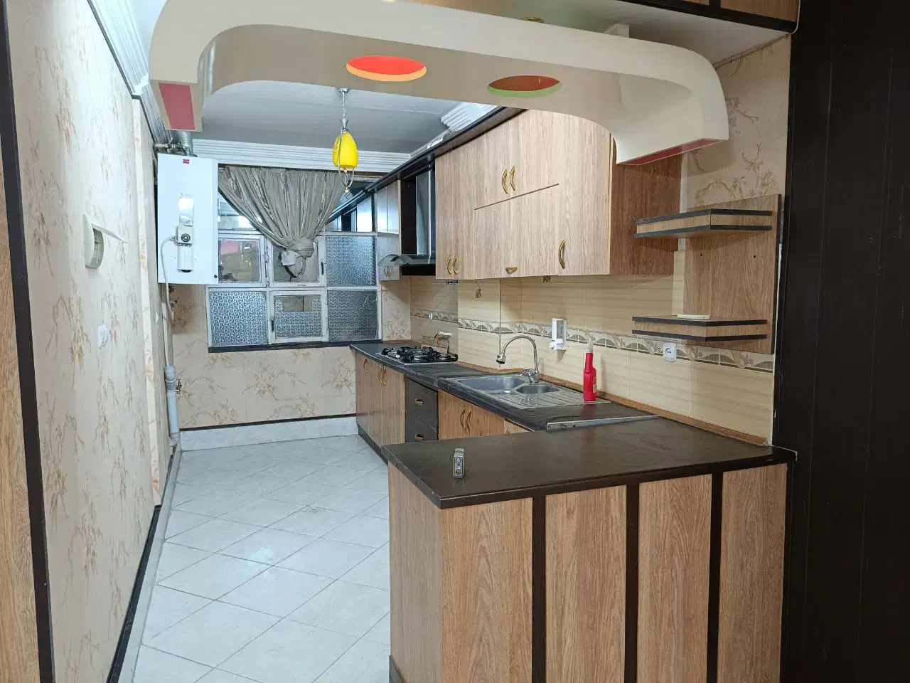 آپارتمان طبقه اول شیک و کم قیمت، وکالتی و قولنامه|فروش آپارتمان|مشهد, شفا|دیوار