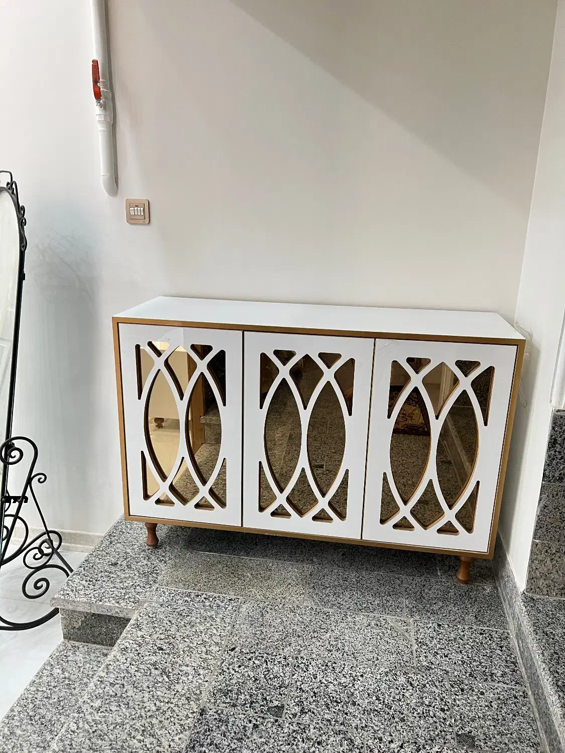 میز تی وی و‌کنسول|بوفه، ویترین، کنسول|یزد, |دیوار