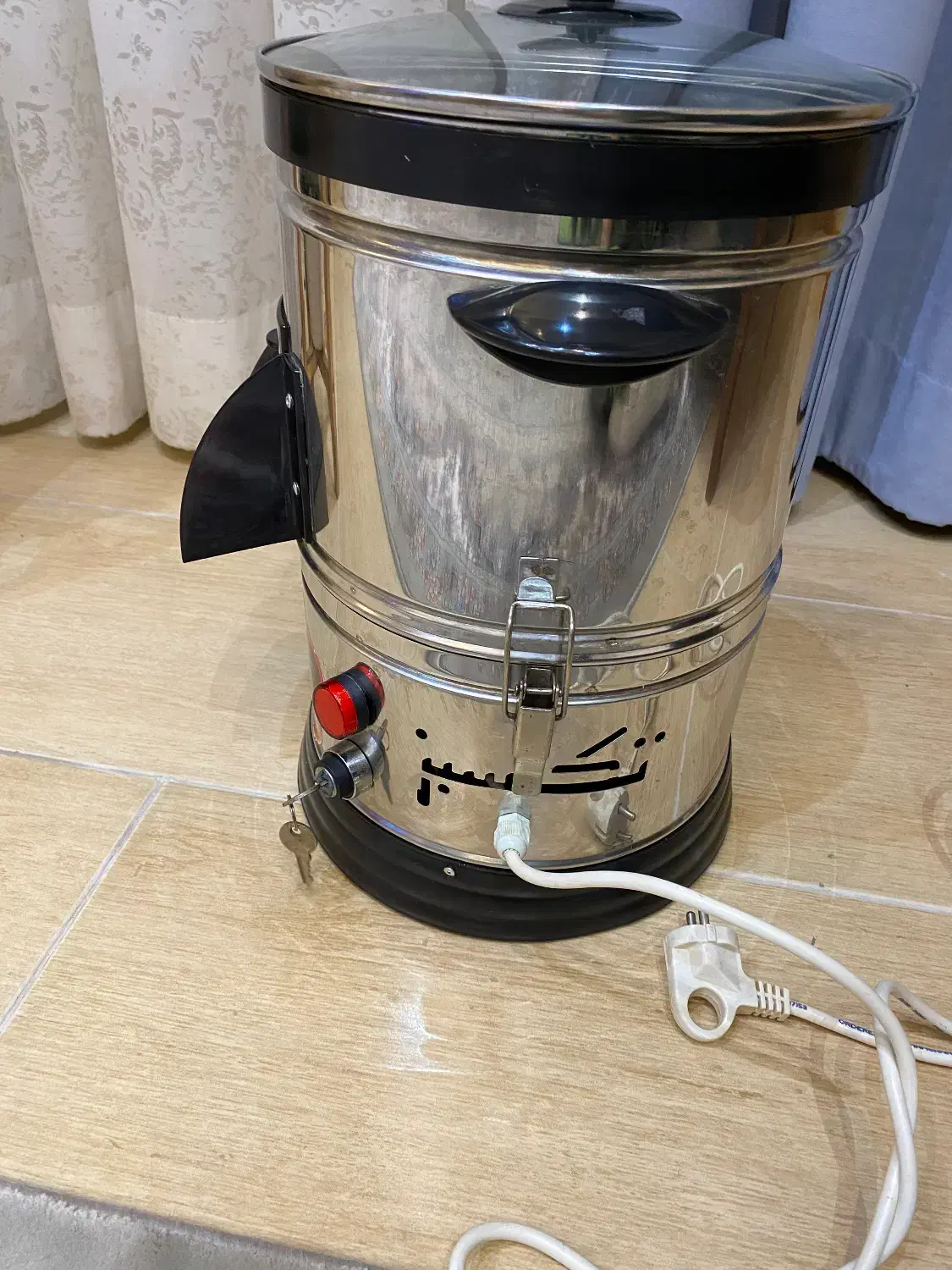 سبزی خردکن|خردکن، آسیاب، غذاساز|فریدون‌کنار, |دیوار