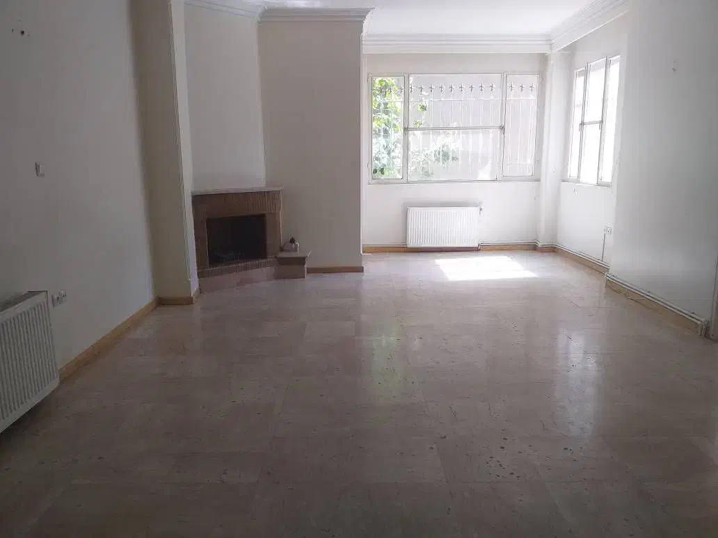 ۹۹ متر دوخواب(( با ۱۰۰ متر حیاط))|فروش آپارتمان|تهران, جمالزاده|دیوار