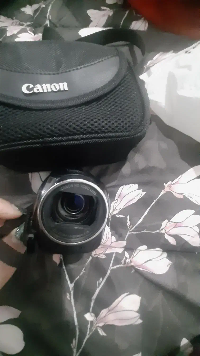 دوربین|دوربین عکاسی و فیلم‌برداری|تهران, باغ خزانه|دیوار