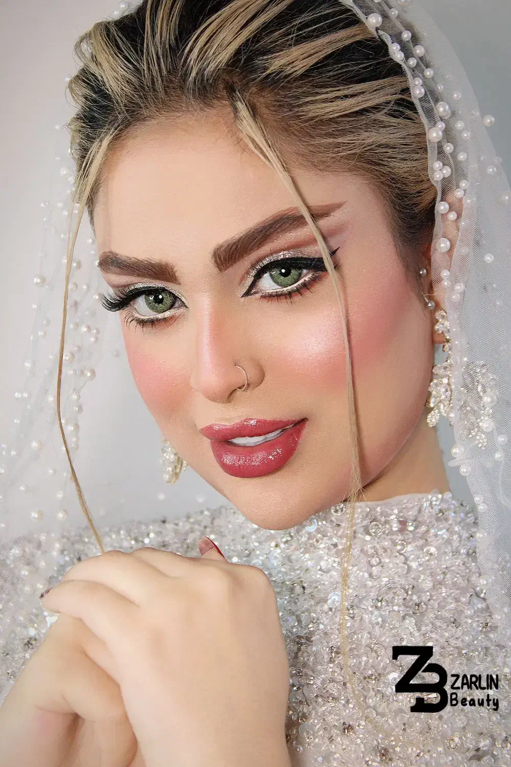 خدمات با کیفیت و قیمت مناسب|خدمات آرایشگری و زیبایی|بندرعباس, |دیوار