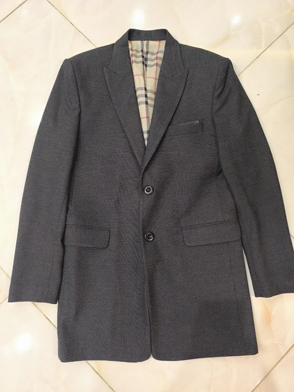 کت و شلوار مردانه|لباس|پرند, فاز ۱|دیوار