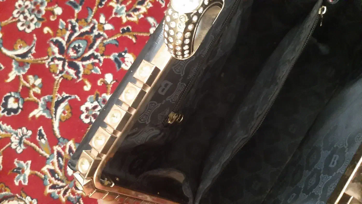 کیف وکفش|کیف، کفش، کمربند|تربت جام, والفجر|دیوار