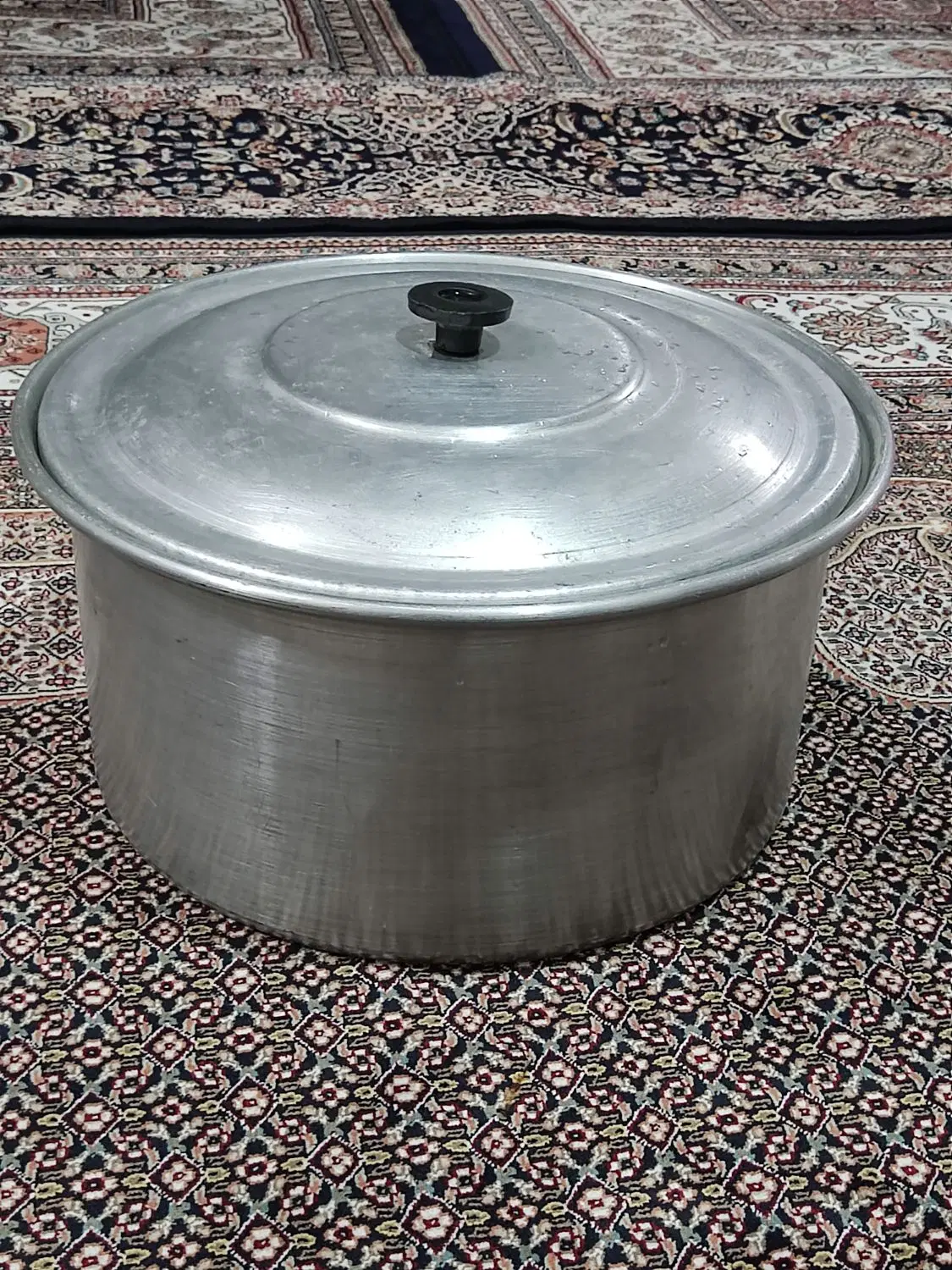 دیگ|ظروف پخت‌وپز|زاهدان, |دیوار