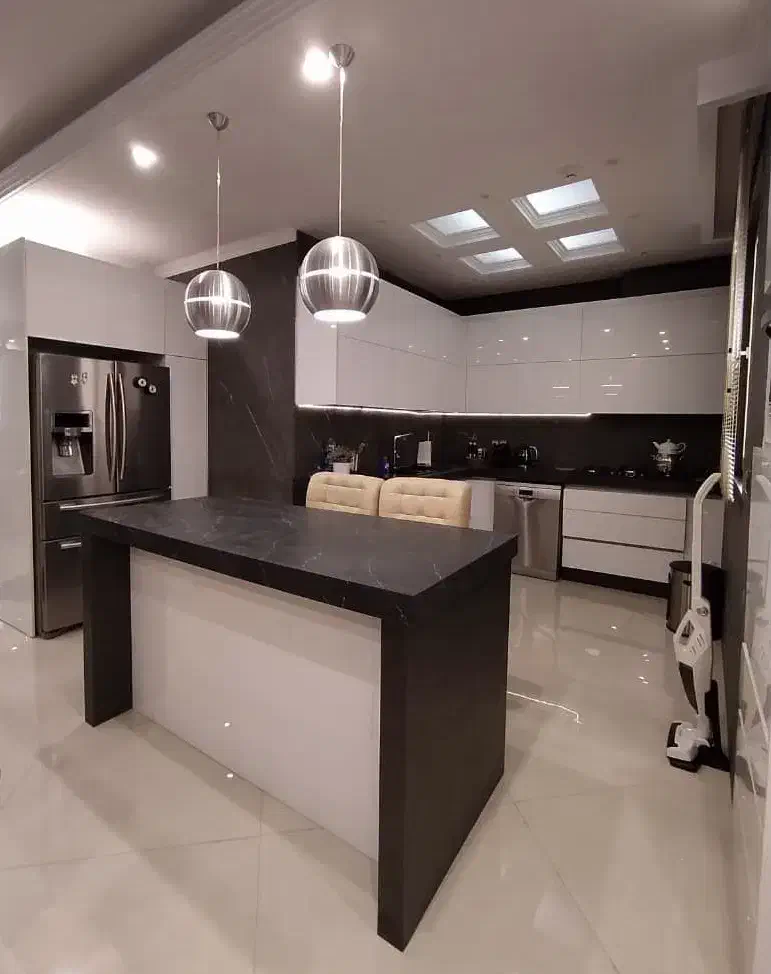 ظفر، آپارتمان، ۱۱۰ متر ۲ خوابه، ۲ جهت نور|فروش آپارتمان|تهران, ظفر|دیوار