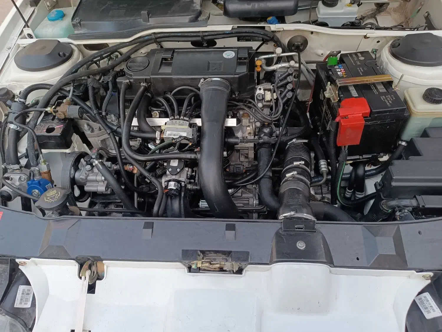 پژو پارس دوگانه مدل ۹۸ صفر|خودرو سواری و وانت|خرم‌آباد, |دیوار