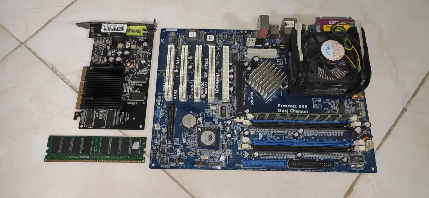 کابل.لوازم کامپیوتر.انواع شارژرآداپتور.فلش.مموری|قطعات و لوازم جانبی رایانه|مشهد, سجادیه|دیوار