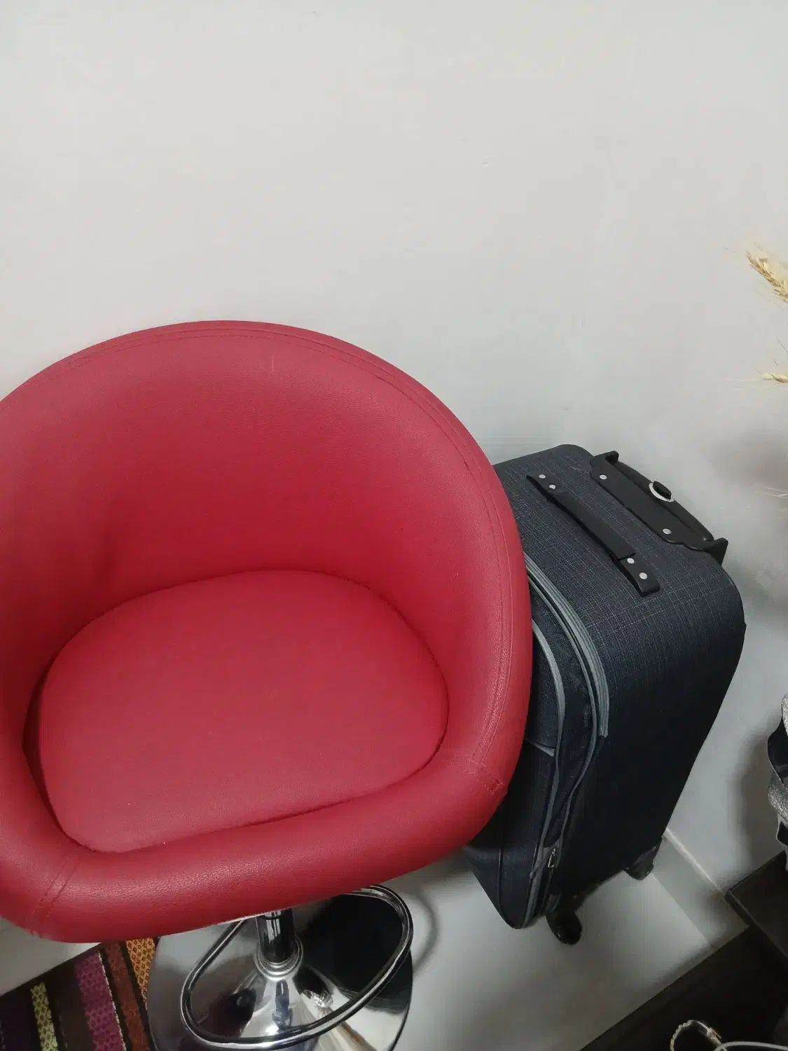 صندلی گردون  ۳عدد|صندلی و نیمکت|تبریز, |دیوار