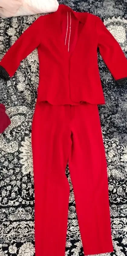 لباس مجلسی|لباس|گلبهار, شهر جدید گلبهار|دیوار