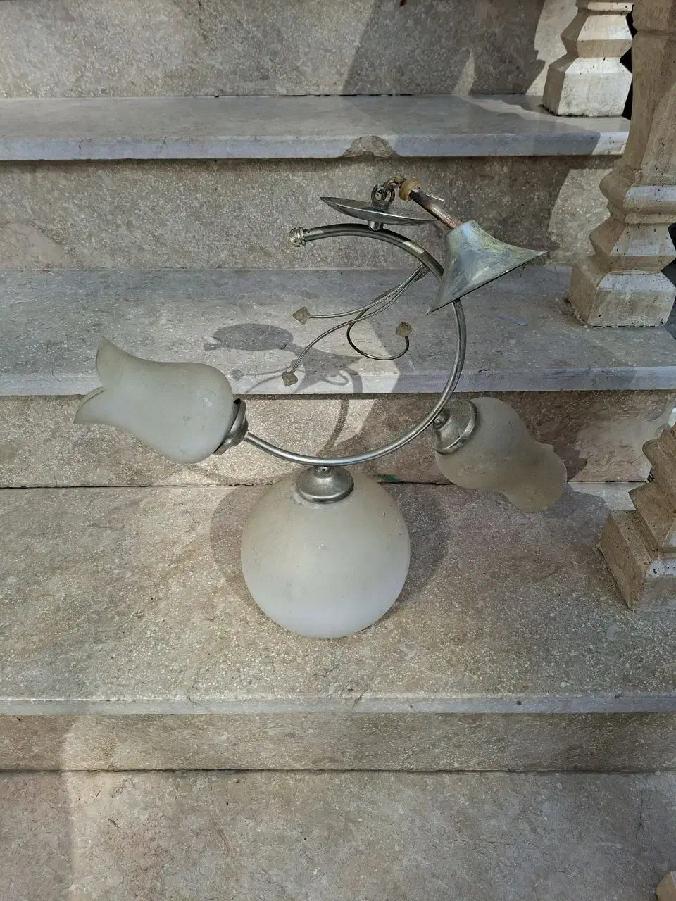 لوستر|لوستر و چراغ آویز|مشهد, پروین اعتصامی|دیوار