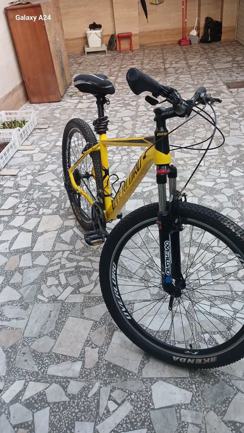 دوچرخه|دوچرخه، اسکیت، اسکوتر|رشت, دروازه لاکان|دیوار