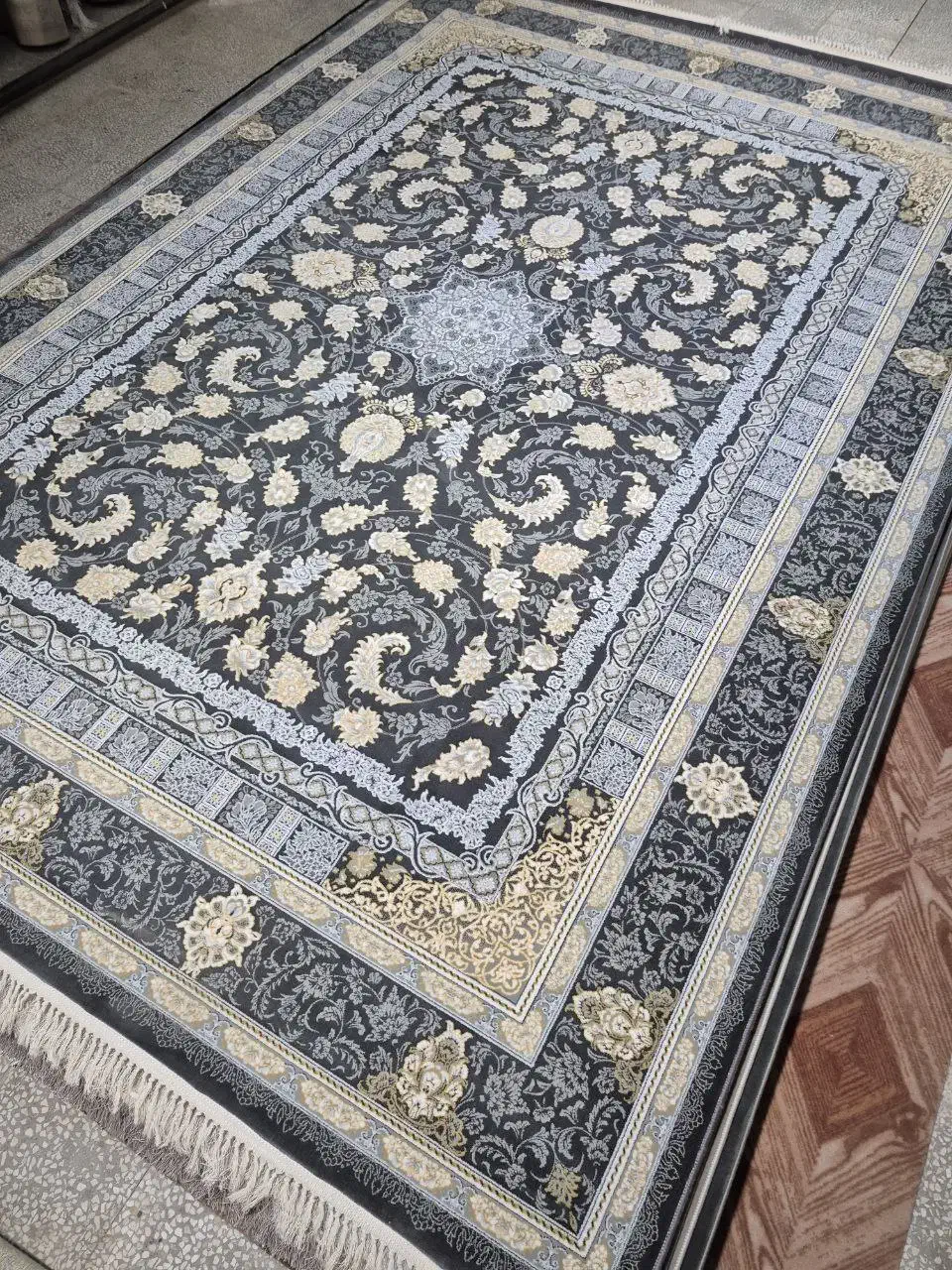 فرش تخفیفی|فرش|کاشان, شهرک صنعتی راوند|دیوار