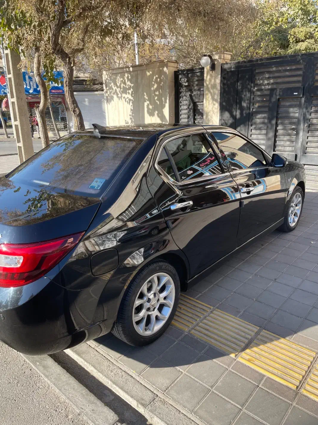 دنا پلاس توربو درحد ۱۴۰۲|خودرو سواری و وانت|مشهد, کوه سنگی|دیوار