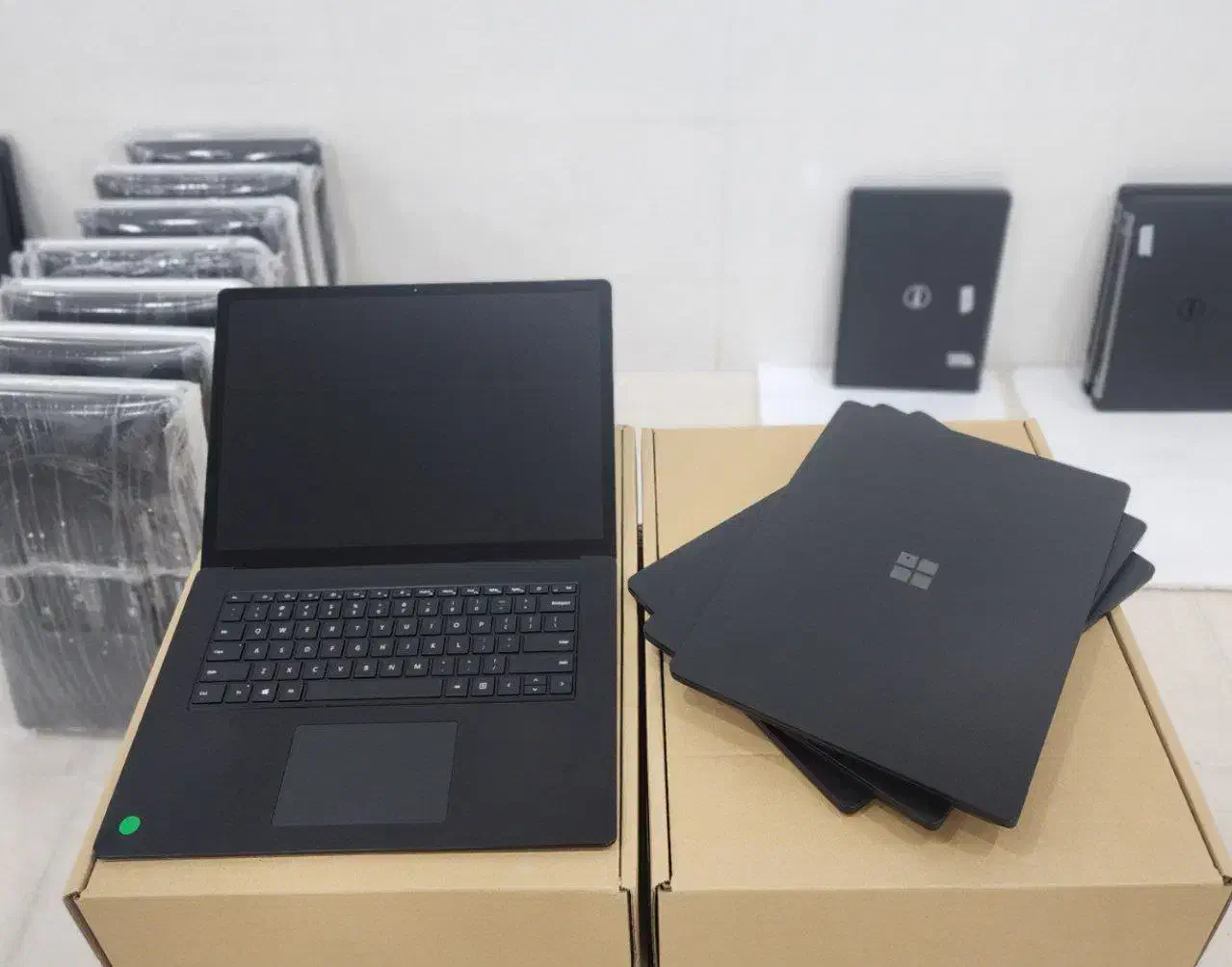 سرفیس لپتاپ آمریکایی ۴ Surface Laptop بسیار تمیز|رایانه همراه|بوشهر, |دیوار