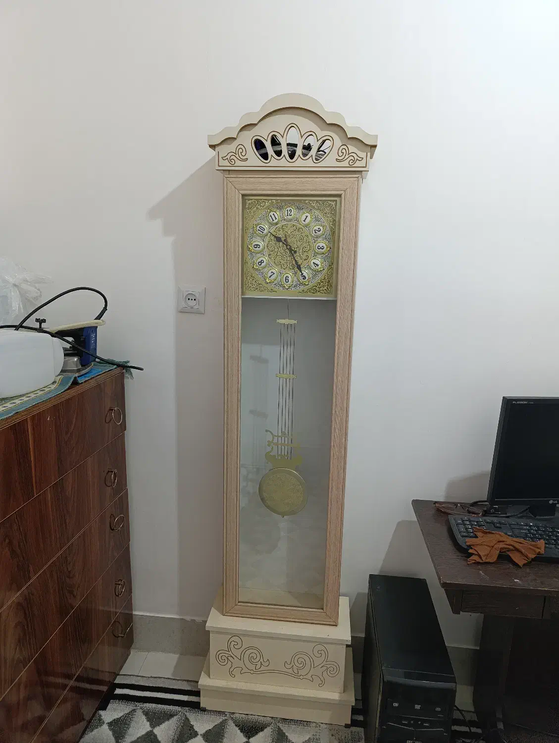 تابلو و ساعت|تابلو، نقاشی، عکس|نیشابور, پاستور|دیوار