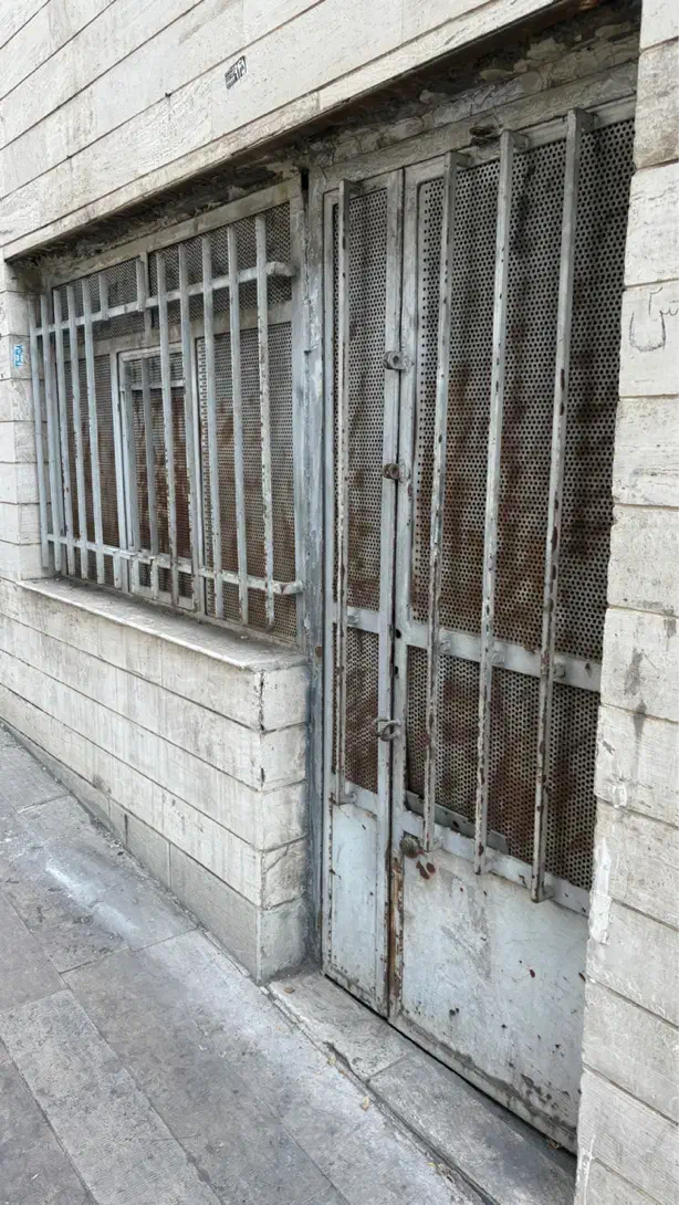 انبار متراژ ۳۰ متر سعادت اباد شهرک مخابرات بهرود|اجارهٔ مغازه و غرفه|تهران, شهرک مخابرات|دیوار