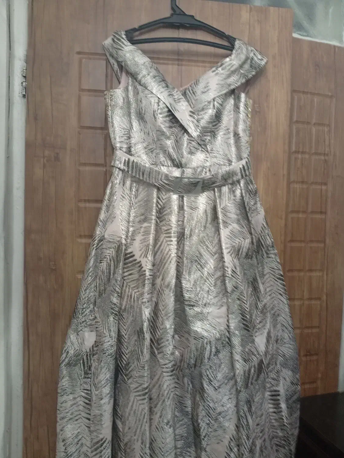 لباس مجلسی زیبا تن خور عالی|لباس|تهران, امیریه|دیوار