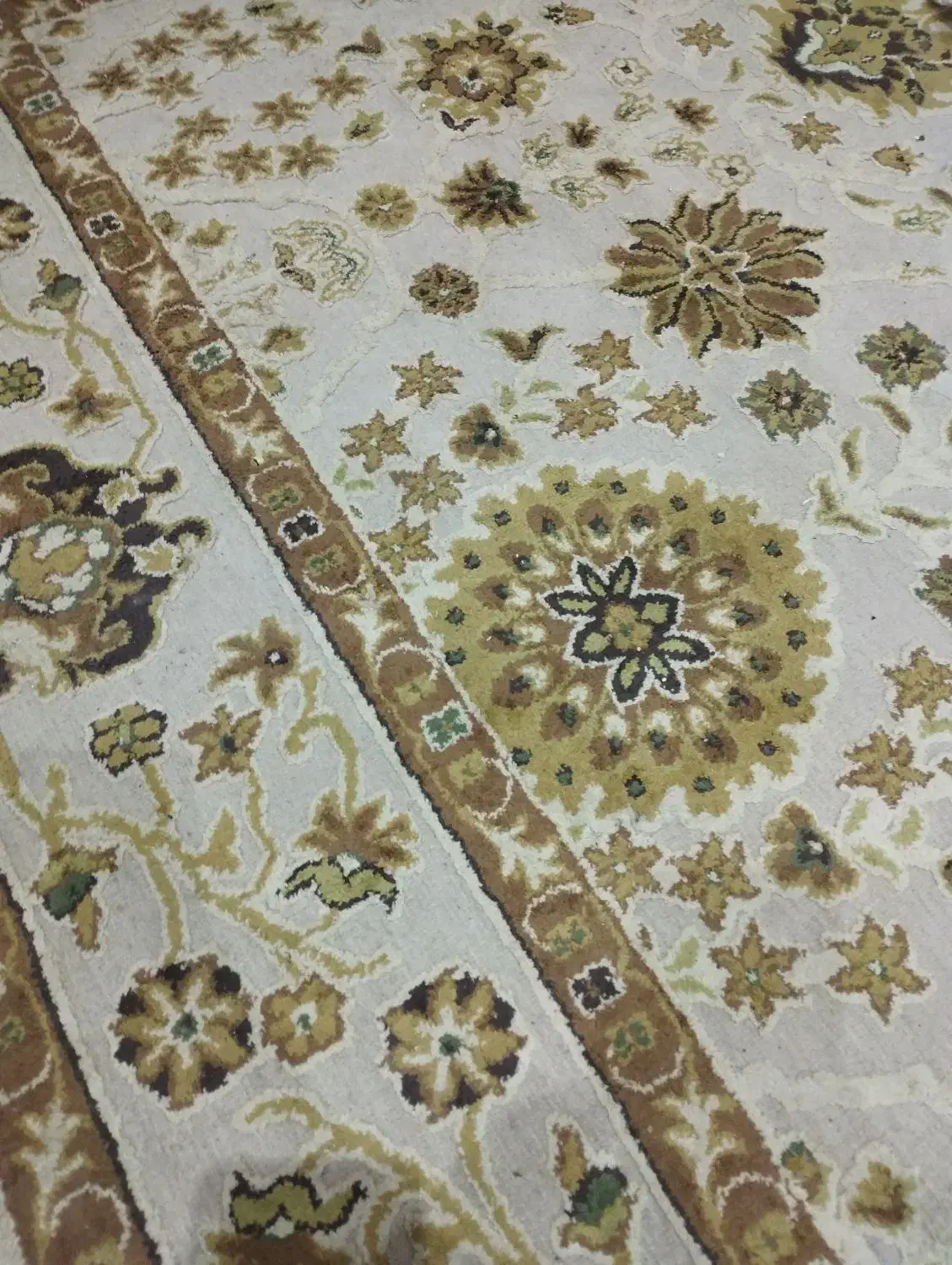 فرش مدل بلژیکی|فرش|آستارا, |دیوار