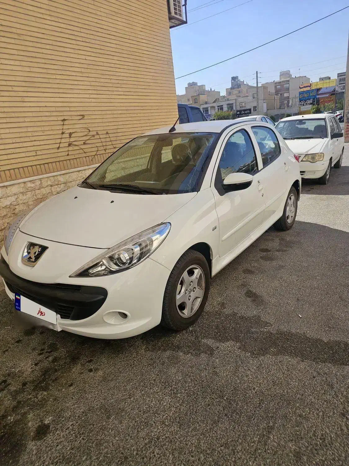 فروش 207اتومات فلز سفید404|خودرو سواری و وانت|شیراز, ریشمک|دیوار