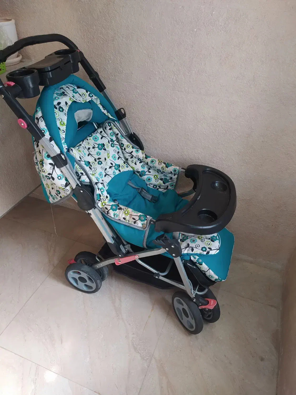 صندلی بچه وکالسکه|تخت و صندلی بچه|ایلام, |دیوار