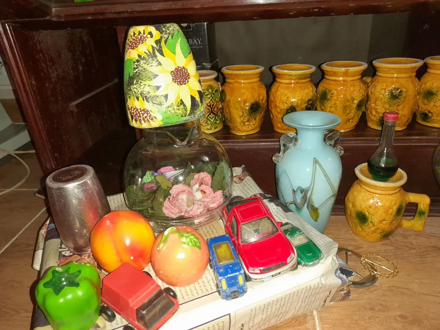 مقداری وسایل دکوری قدیمی زیبا|صنایع دستی و سایر لوازم تزئینی|لنگرود, |دیوار