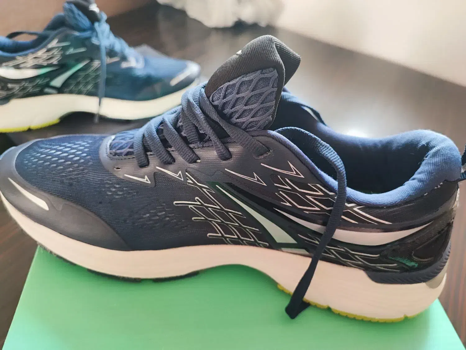 کتونی اصل آلمانی|کیف، کفش، کمربند|پارس‌آباد, |دیوار