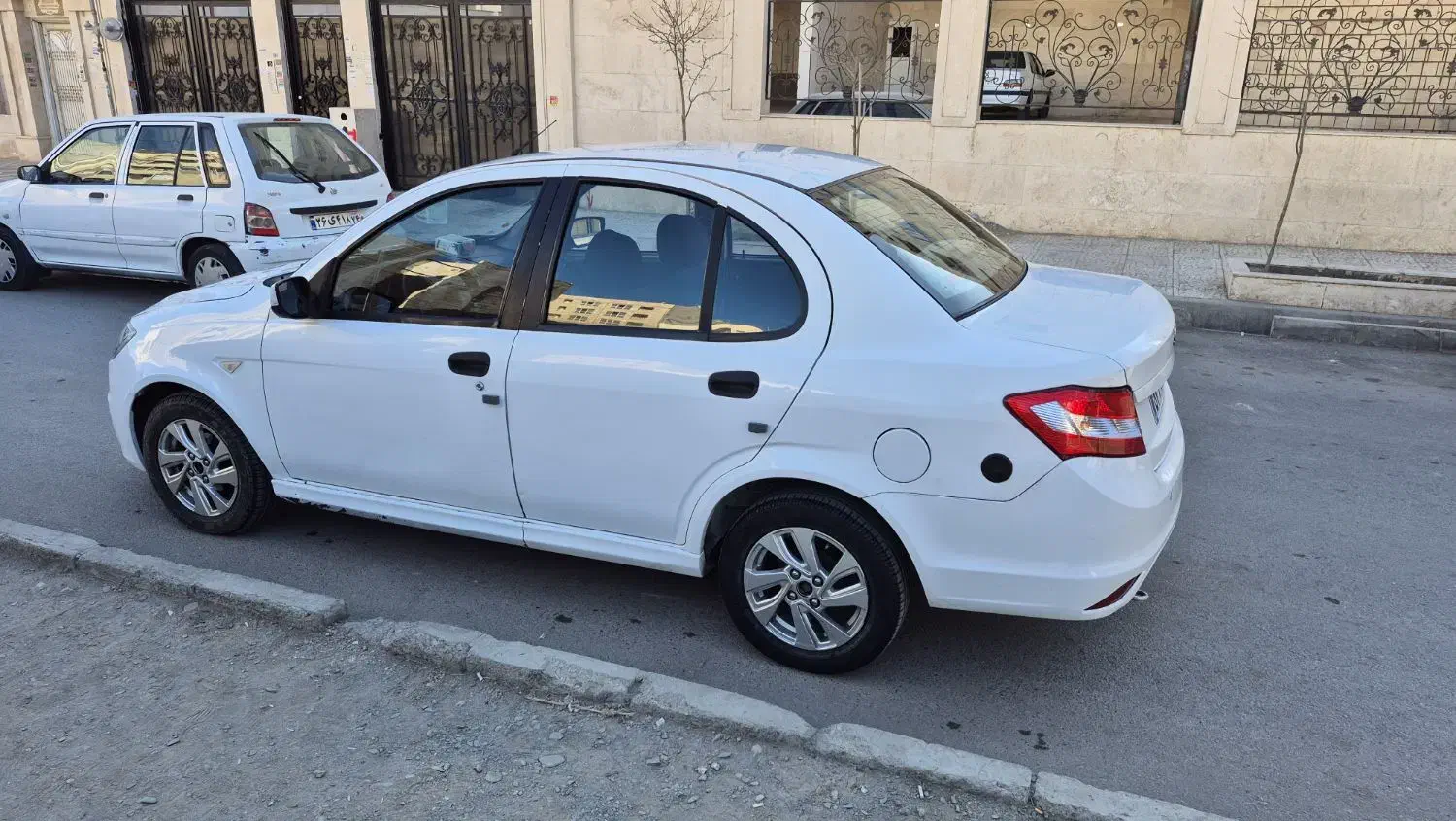 ساینا ۹۷ دوگانه بدون رنگ گریسی دارد|خودرو سواری و وانت|مشهد, الهیه|دیوار