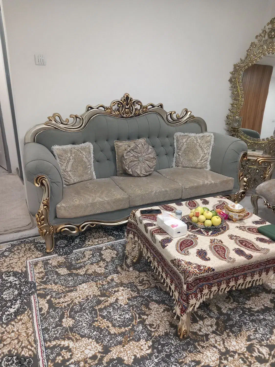 مبل سلطنتی و کلاسیک|مبلمان خانگی و میز عسلی|پرند, فاز ۵|دیوار