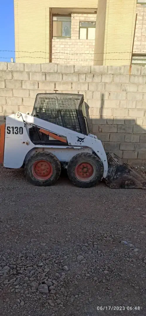 نیازمند راننده بابکت s130|استخدام حمل و نقل|میناب, |دیوار