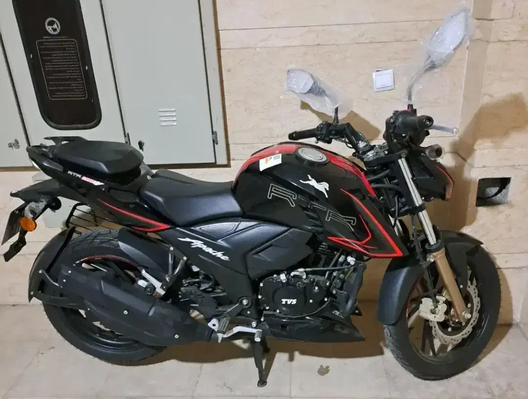 اپاچی ۲۰۰RTRنیوفیس مشکی قرمز|موتورسیکلت|قم, باسکول|دیوار