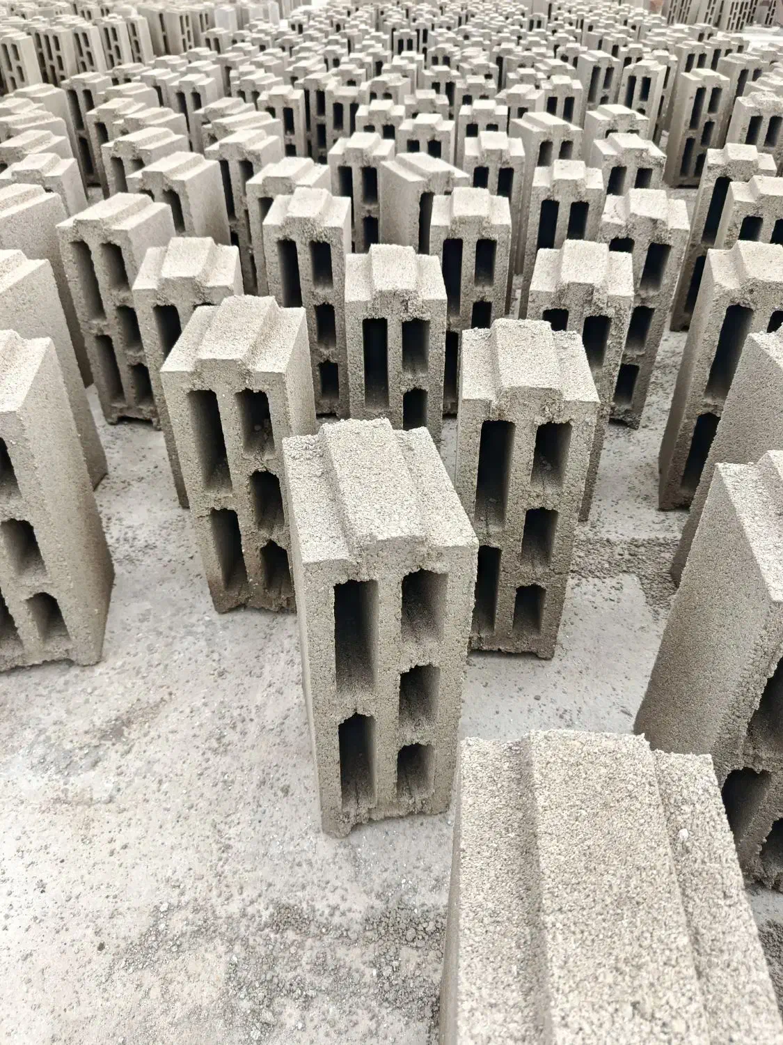 بلوک سنگین سه جداره|مصالح و تجهیزات ساختمان|مینودشت, |دیوار