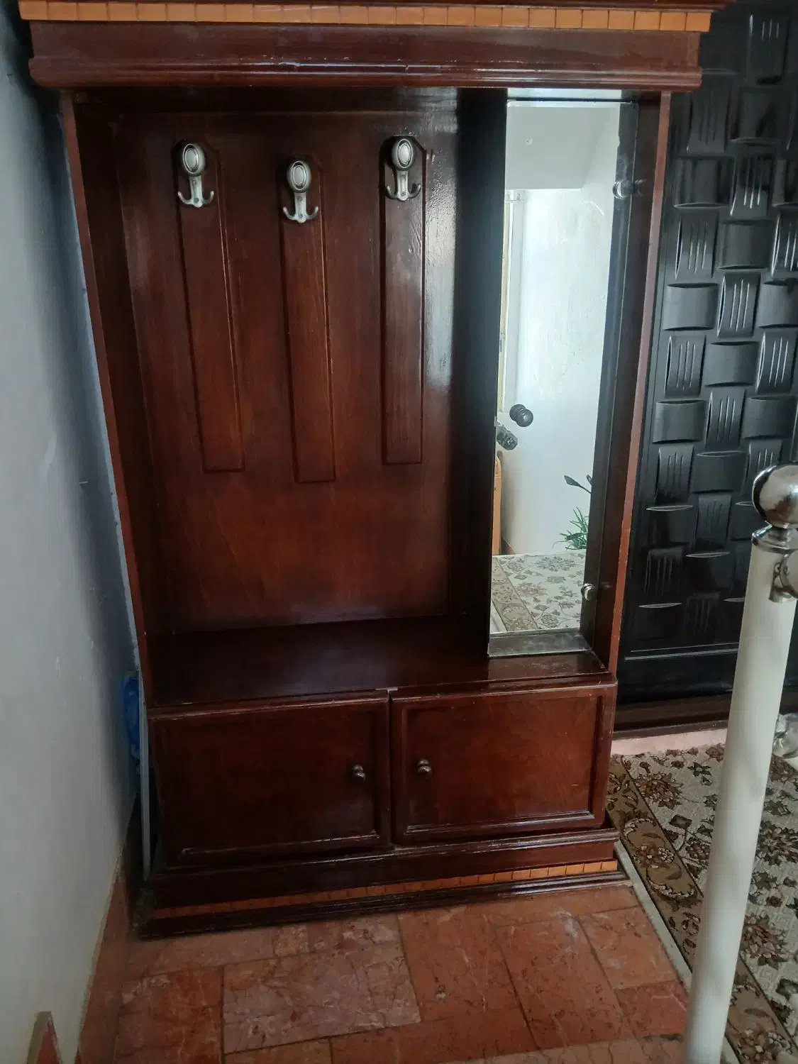 سرویس چوب و آینه شمعدان|بوفه، ویترین، کنسول|نیشابور, جمهوری|دیوار