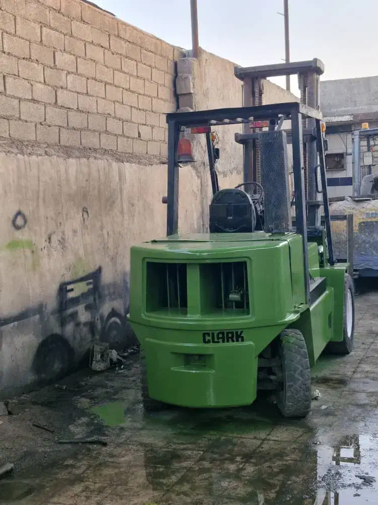 لیفتراک ۵ تن کلارک|خودرو سنگین|اصفهان, خانه اصفهان|دیوار