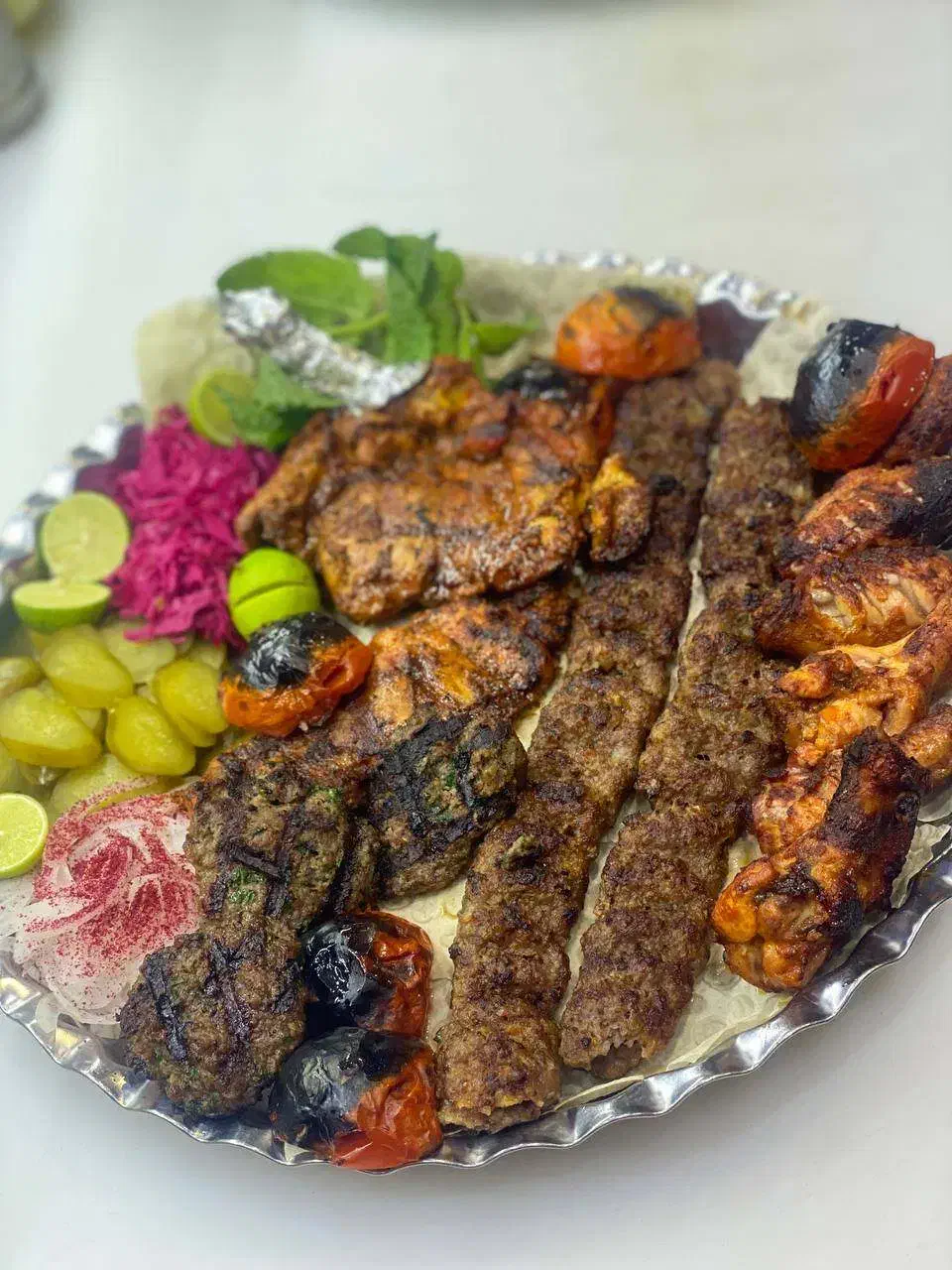 رستوران|استخدام خدمات فروشگاه و رستوران|تبریز, |دیوار