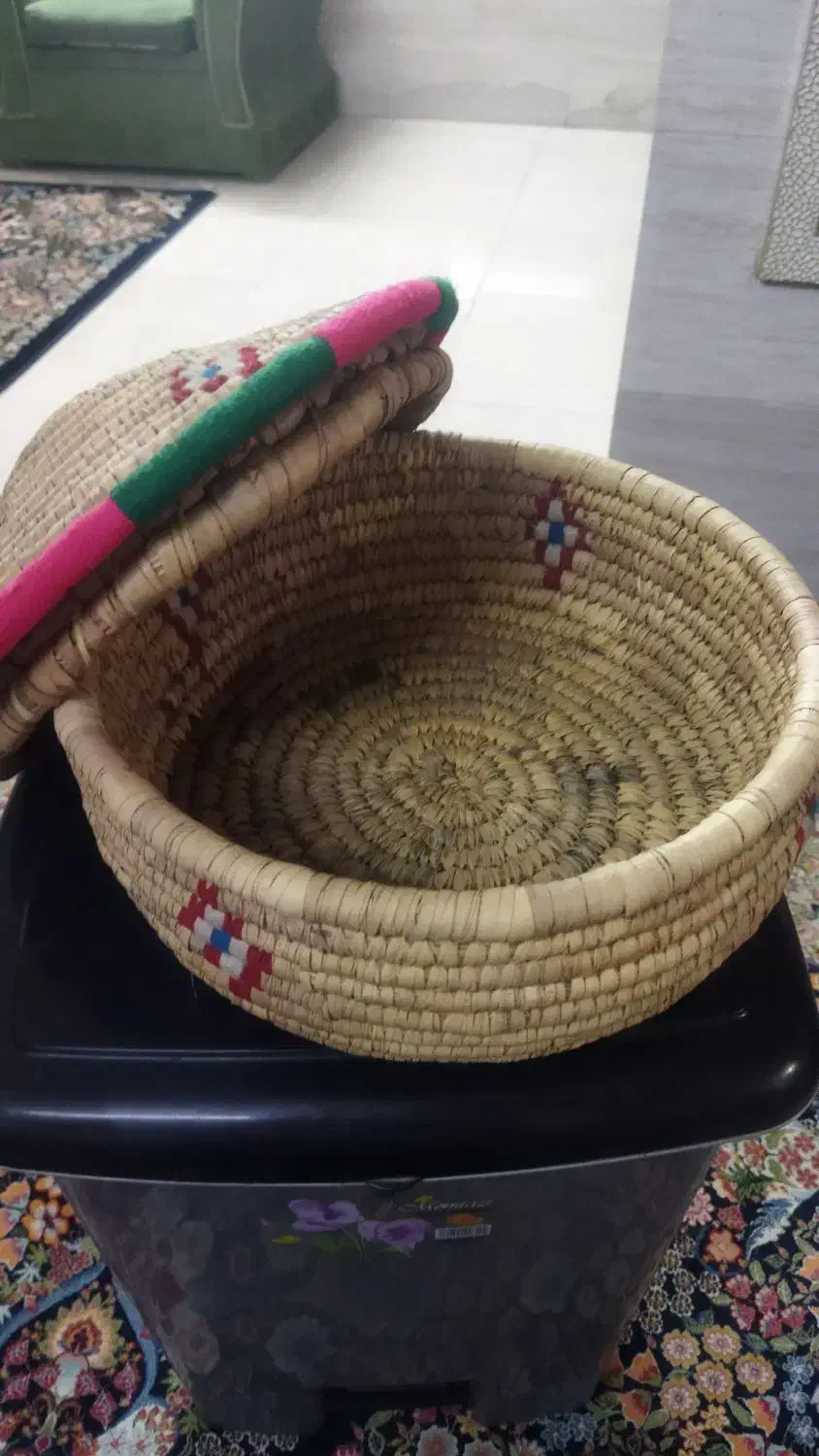 ظرف حصیری سنتی|صنایع دستی و سایر لوازم تزئینی|شیراز, لاله|دیوار