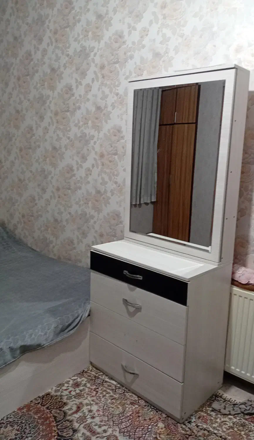 میز آرایش|میز و صندلی غذاخوری|اسلام‌شهر, صادقیه|دیوار