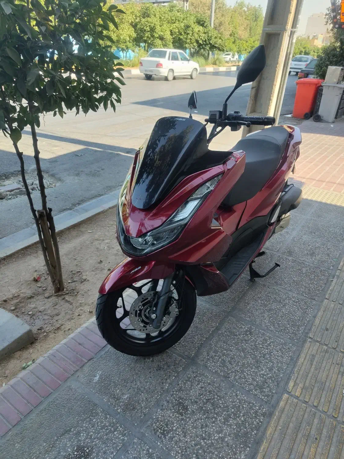 pcx 170 همراه|موتورسیکلت|شیراز, سیاه سنگ|دیوار