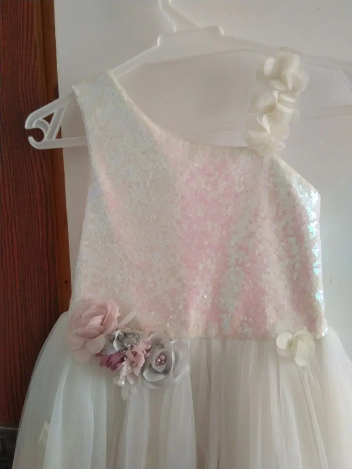 لباس مجلسی بچگانه کاملا نو فقط یکبار استفاده شده|لباس|فومن, |دیوار