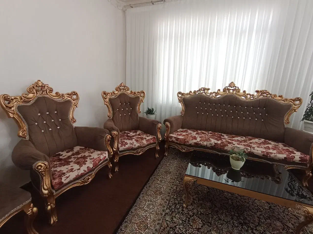مبلمان|مبلمان خانگی و میز عسلی|مریوان, |دیوار