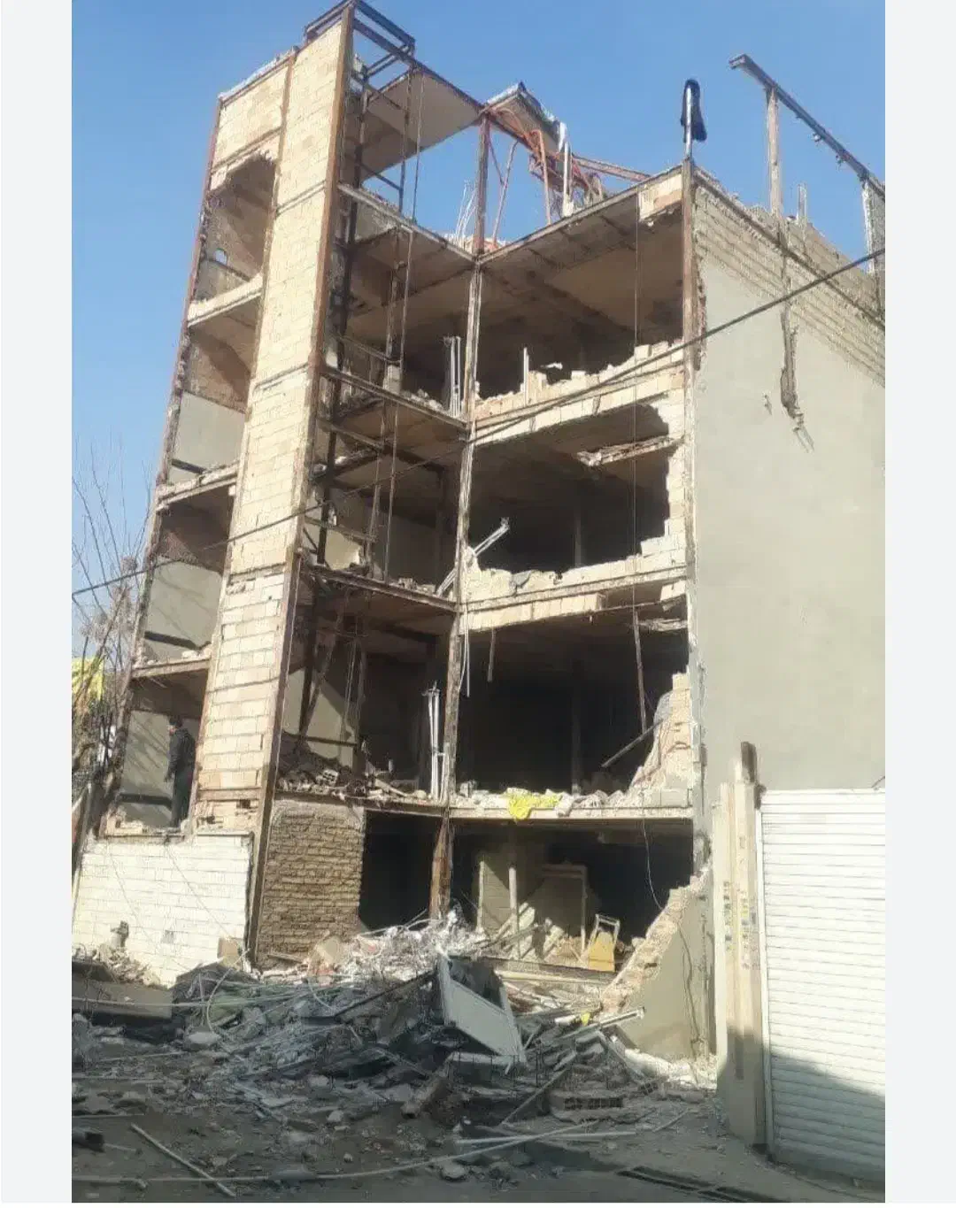 تخریب ساختمان وصل طرح اگولوله کشی آب فاضلاب|خدمات پیشه و مهارت|مشهد, طلاب|دیوار