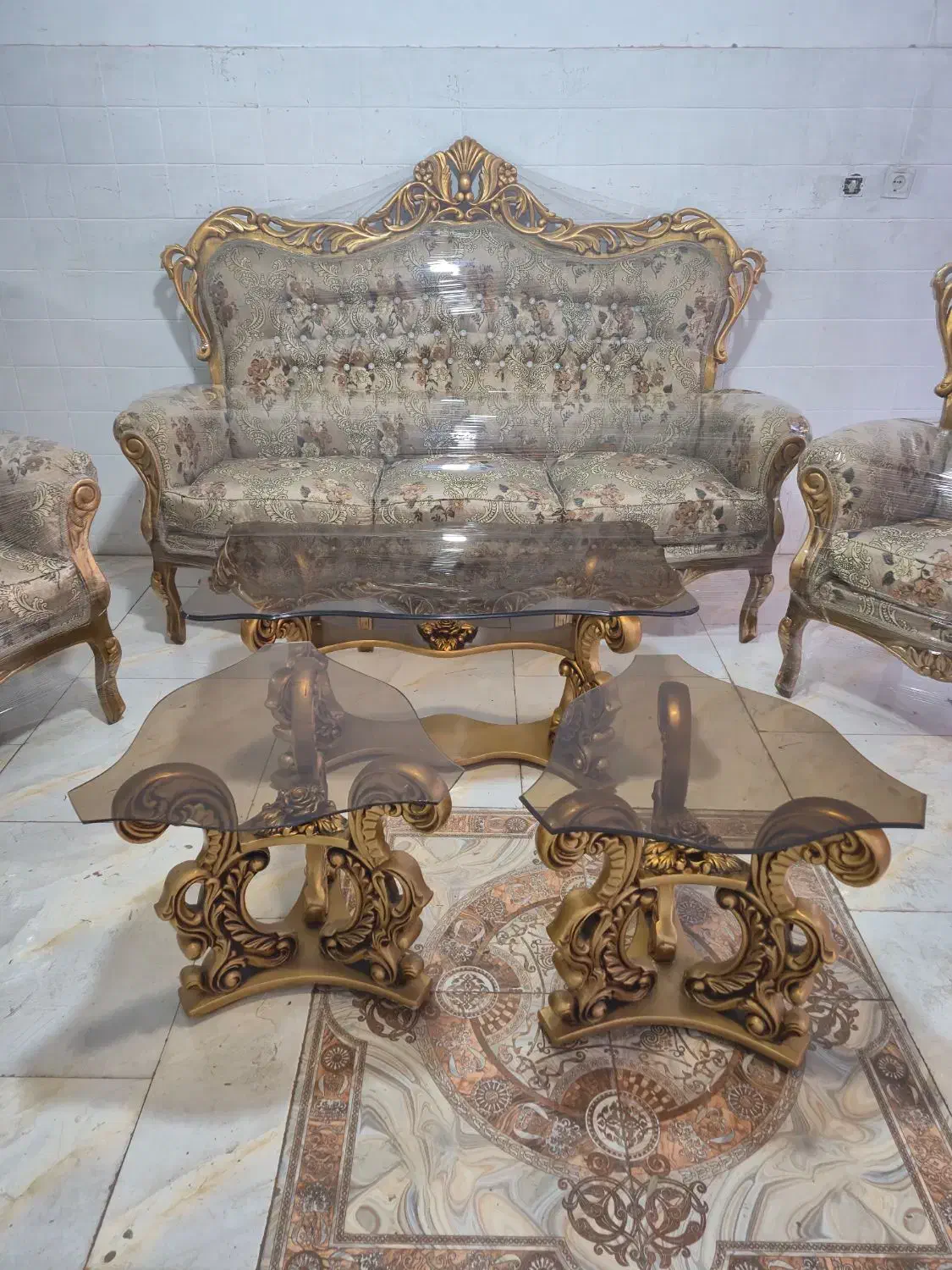 مبل سلطنتی ۹نفره امپراطوری|مبلمان خانگی و میز عسلی|مشکین‌دشت, |دیوار