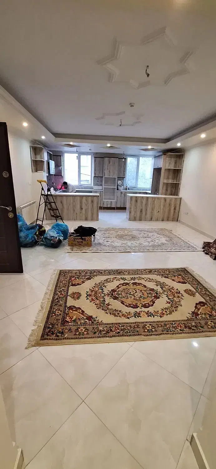 رهن و اجاره آپارتمان طبقه دوم ۱۰۲متری