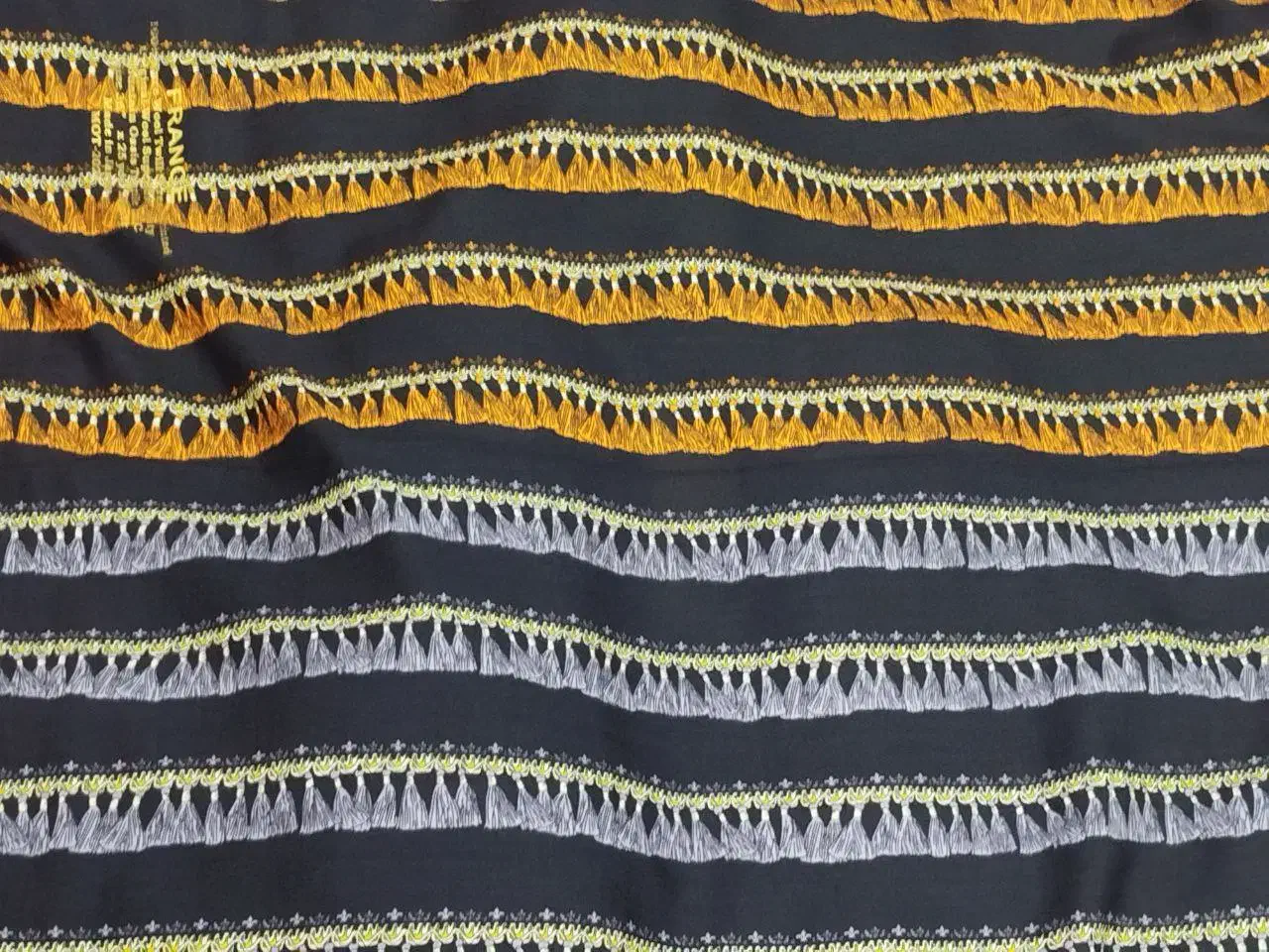 پشتیند گولینگه اصل|لباس|پیرانشهر, |دیوار