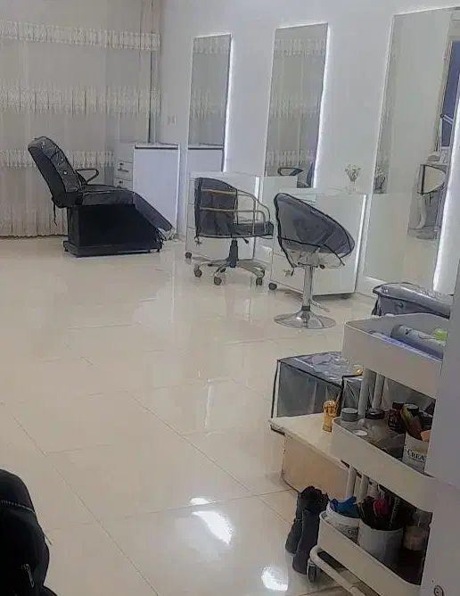 اجاره لاین مستقل در سالن زیبایی|خدمات آرایشگری و زیبایی|اصفهان, خواجه عمید|دیوار