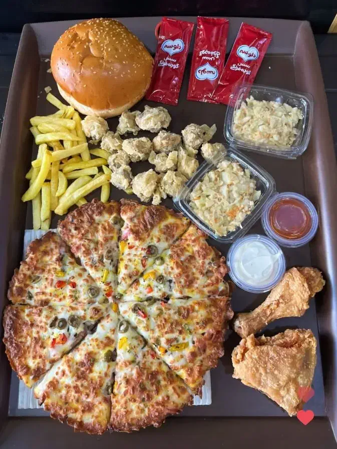 صندوقدار و کارگر ساده|استخدام خدمات فروشگاه و رستوران|قزوین, |دیوار